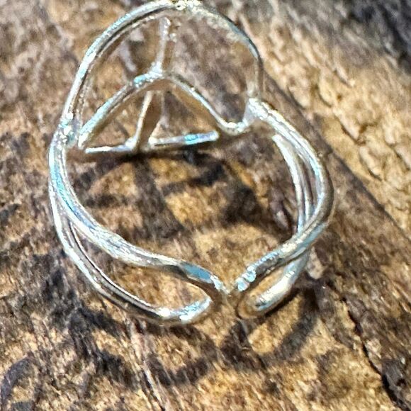 Handmade Artesian Hippie Silver Peace Sign Adjustable Ring, Gift Box - Picture 6 of 14